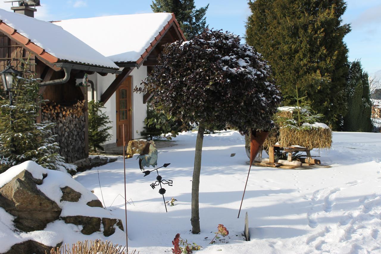 Landhotel Kastanienhof Georgenberg Exterior foto