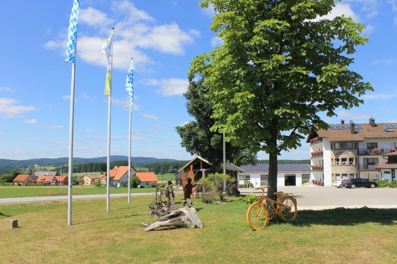 Landhotel Kastanienhof Georgenberg Exterior foto